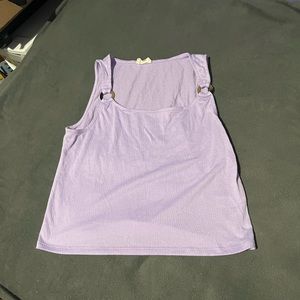 ⭐️ 3/$10 ⭐️ SO Tank Top with O Ring Detail